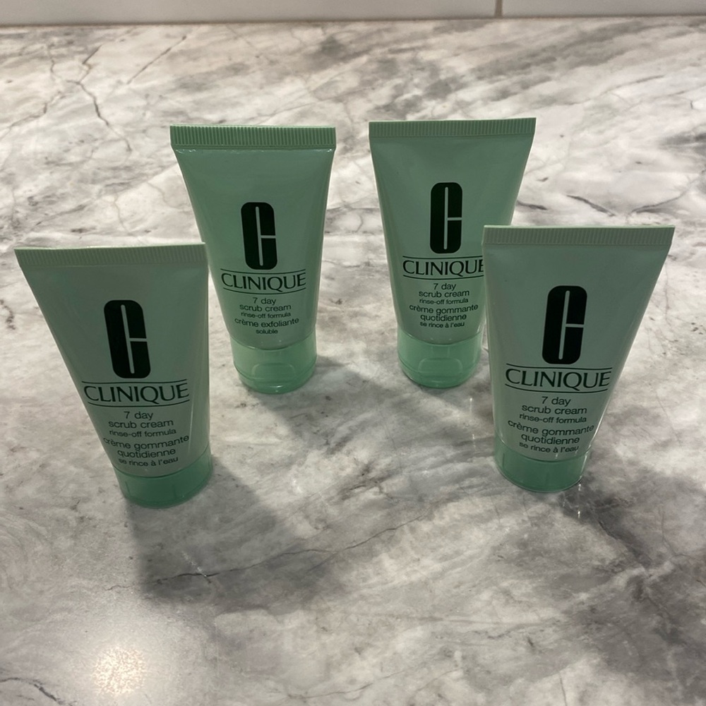 CLINIQUE 7 day scrub cream rinse-off formula